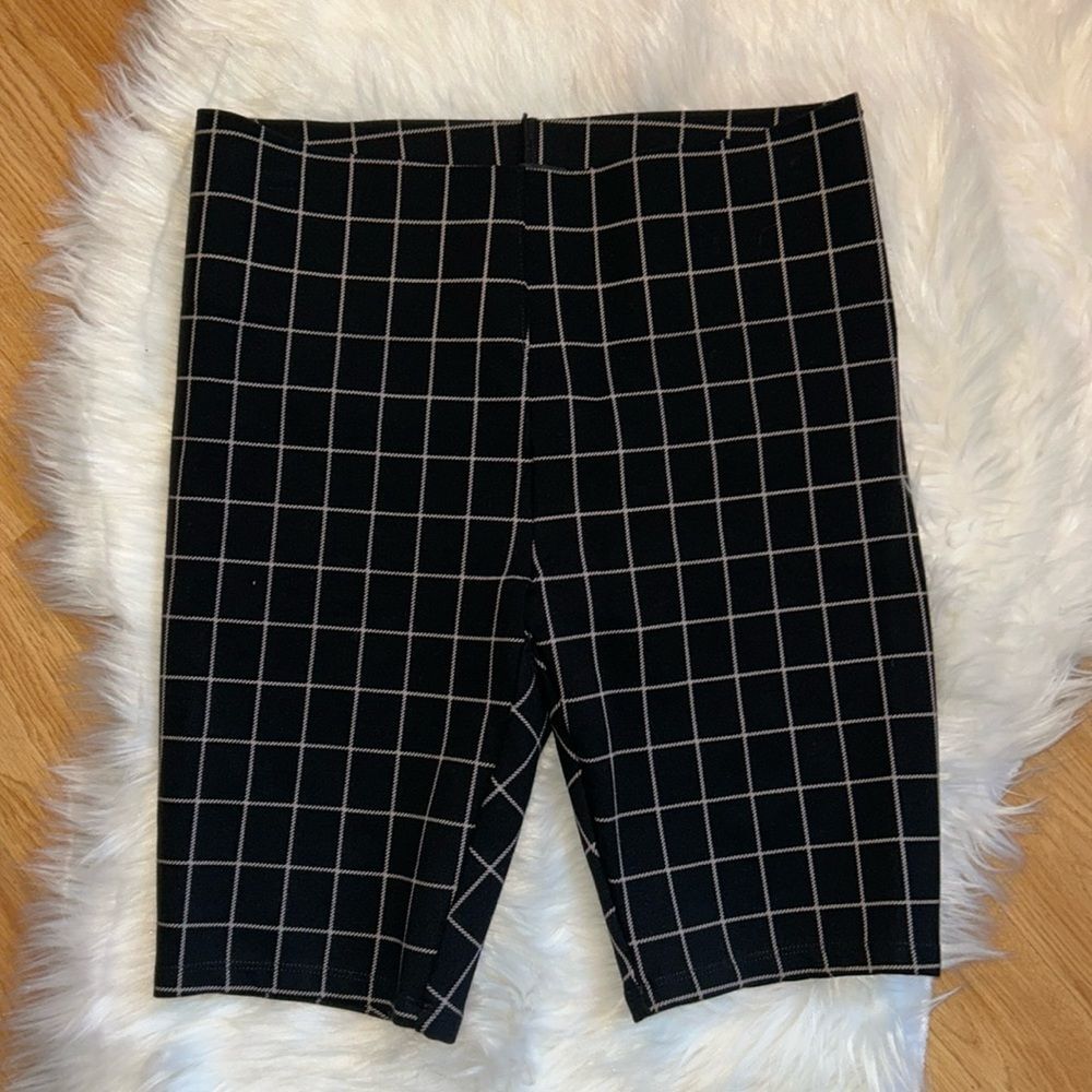 LOFT Shorts Structured Biker Sculpt Stretch Black Window Panel Size Small Prep
